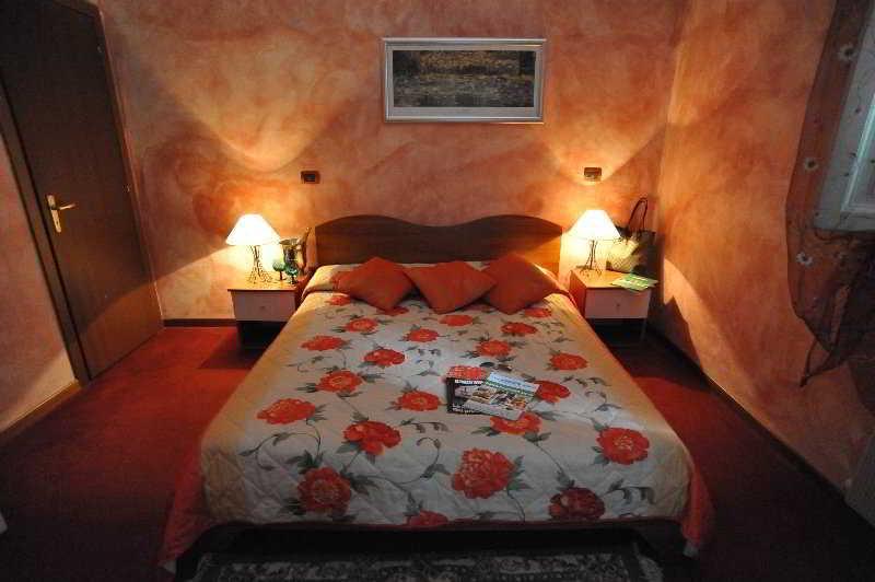 Hotel Buenos Aires Монтекатини-Терме Экстерьер фото